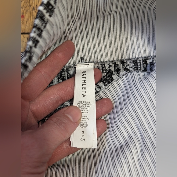 Athleta Flurry Elemental Tight - Picture 3 of 3